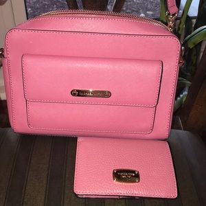 Michael Kors shoulder bag and wallet bundle